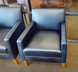 [#B12-6] Black lounge chair