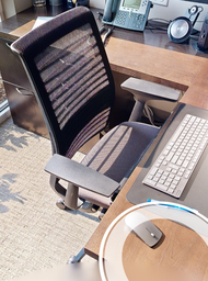 [#B13-2] Task chair with arms