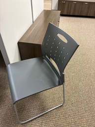 [#B4-21] Plastic chair (grey)