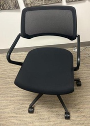 [#B13-6] Black mesh back chair