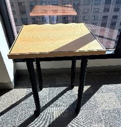 [#C11-32] 24" x 24" x 28.5" Square rolling table