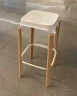 [#B1-6] White metal stool 