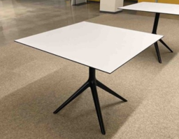 [#C2-36] White &amp; black square table