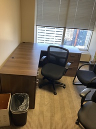 [#E6-75] 71x66x29 L SHAPED DESK