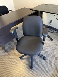 [#B13-82] DESK CHAIR