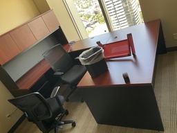[#E9-90] 72x101x66 WORK STATION