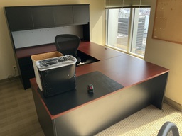[#E9-184] 72x102x66 WORKSTATION