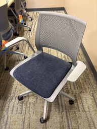 [#B8-230] LUMIN CHAIRS