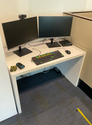 [#C10-33] Computer Table