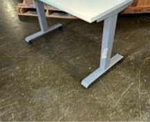 [#E10-15] Adj Table W/ Wheels