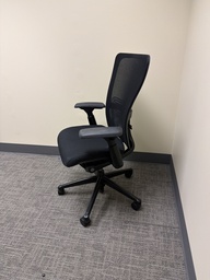 [#B13-200] DESK CHAIR