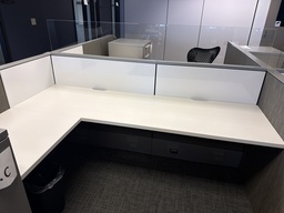 [#E6-286] 78 X 47 1/2 X 29 L-SHAPED WORKSURFACES