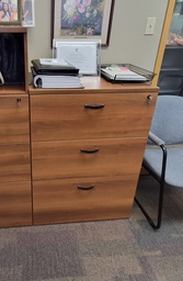 [#D8-388] 3 drawer file cabinet, wood