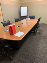 [#C6-66] Conference table