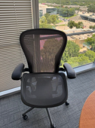 [#B13-28] BLACK CHAIR (ARMS DO NOT ADJUST)