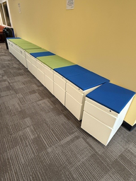 [#D16-39] Fabric Top Pedestals