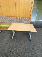 [#C8-5] NESTING FLIP TOP TABLE