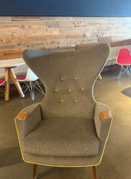 [#B12-108] Grey Arm Chair - Yellow Trim