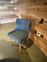 [#B9-66] Navy Quilted Chairs
