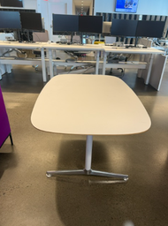 [#C2-17] White Table