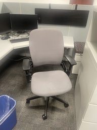[#B13-1] Grey cushioned seat and grey cushioned back task chair