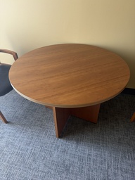 [#C4-5] 42x29 WOODEN ROUND TABLE