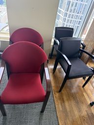 [#B9-40] GUEST CHAIRS
