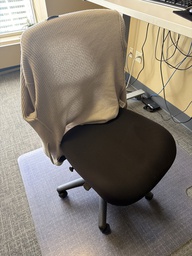 [#B13-60] DESK CHAIR