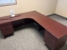 [#E6-97] 77 1/2 x 71 x 29 CREDENZA DESK