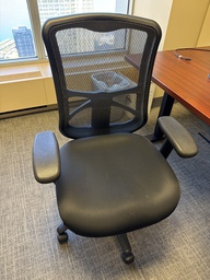 [#B13-144] DESK CHAIR