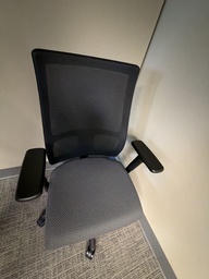 [#B5-178] CONFERENCE CHAIRS