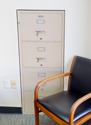 [#D11-20] 4 vertical filing cabinet