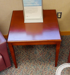 [#C11-17] banking hall end table