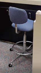 [#B1-18] teller stools