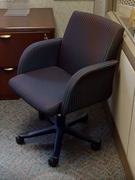 [#B5-4] Striped mobile conference chair