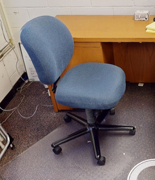 [#B12-9] Blue task chair no arms
