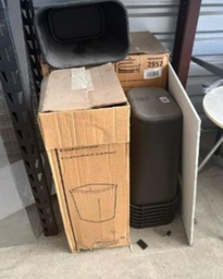 [#G3-6] 10 gal rectangular waste basket 