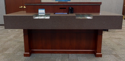 [#E3-19] Cheque desk