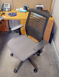 [#B13-2] Task chair, with arms