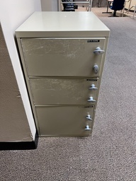 [#D18-Picture #42] Beige 3 drawer safe