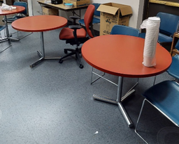 [#C2-32] Round meeting table
