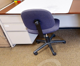 [#B12-18] Blue task chair no arms