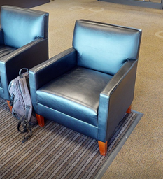 [#B12-4] Black lounge chair