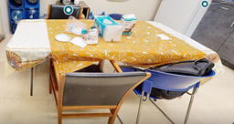 [#C8-14] Folding table