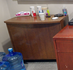 [#D19-22] 2 door wood cabinet