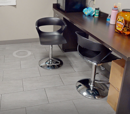 [#B1-8] Adjustable barstools