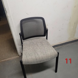 [#B5-11] Black Mesh Back Gray Cusion Arm Less Chair