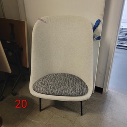 [#B12-20] Light Gray Hih Back Chair with a Black and White Designed Cushion 