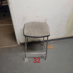 [#B8-32] Gray Bar Height Stool