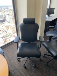 [#B13-51] Black Task Chair w/headrest